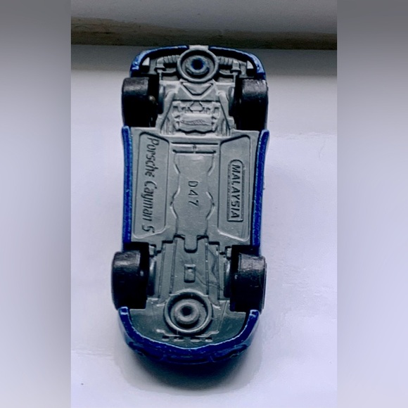 ๐ฅ๐ Hot Wheels Vintage Navy Blue Porsche Cayman S by Mattel - Picture 5 of 6